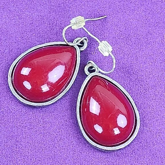 🩵Premier "Cayenne" Red Teardrop Dangling Earrings - Picture 2 of 6